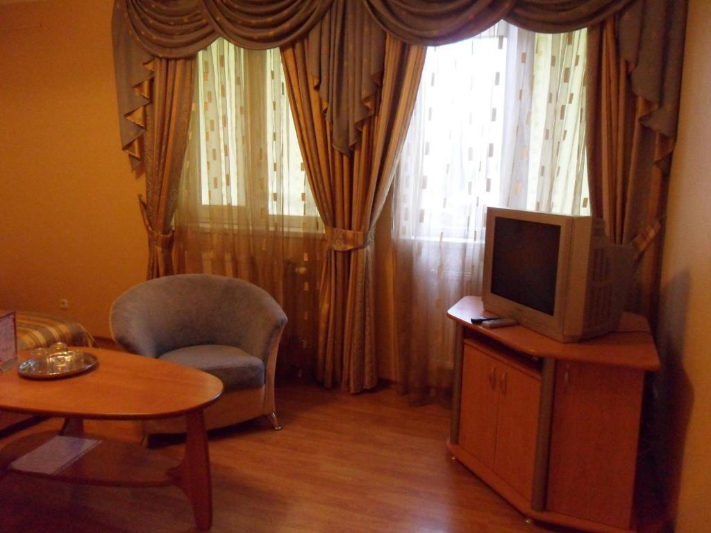 Argo Hotel Uzjhorod Rom bilde